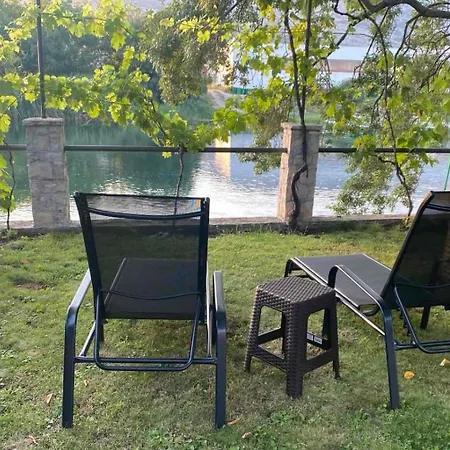 Odmor Uz Trebisnjicu דירה *